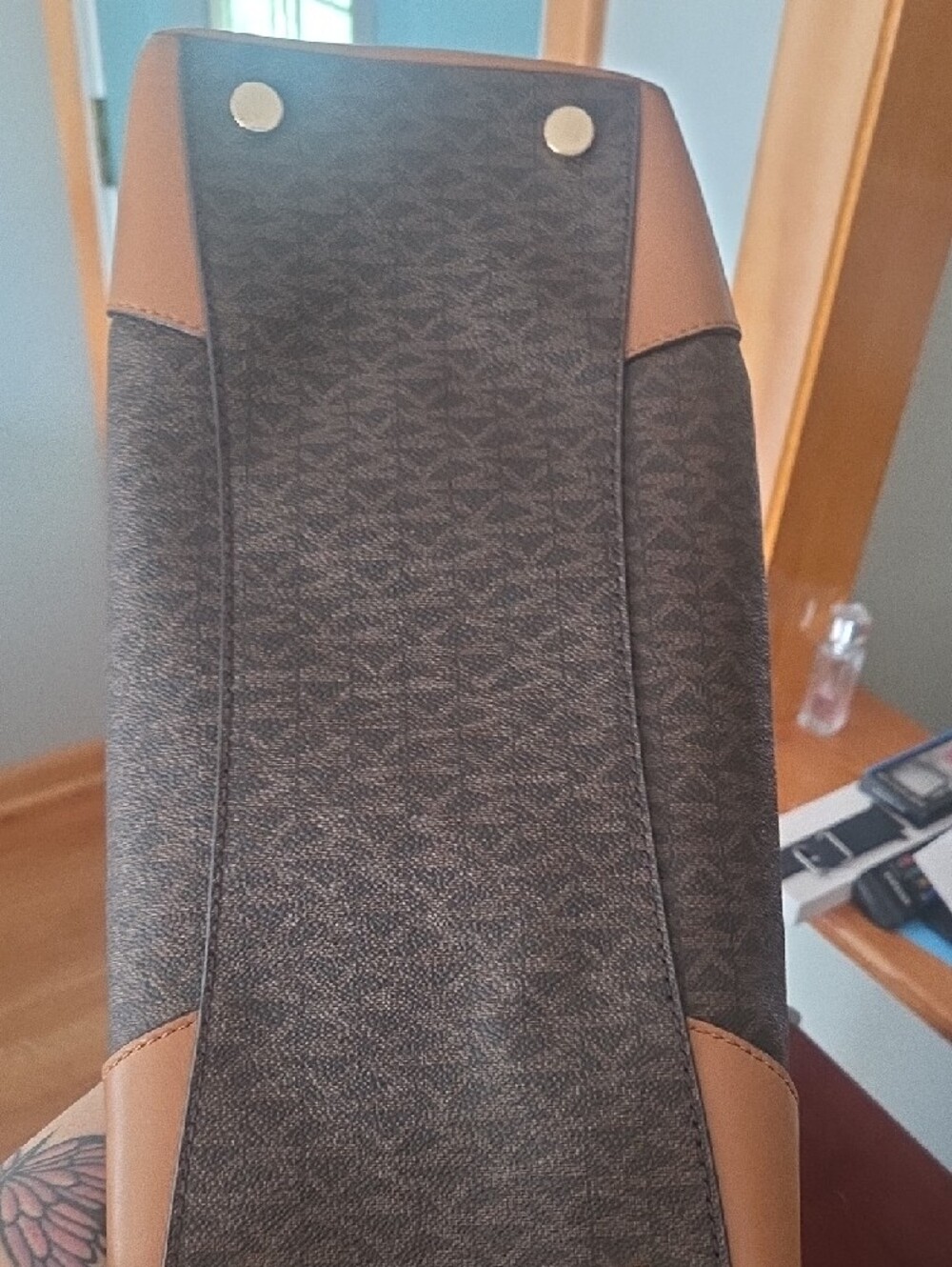 Michael Kors Dark Brown Logo Messenger Bag with Tan Trim - Picture 4 of 9